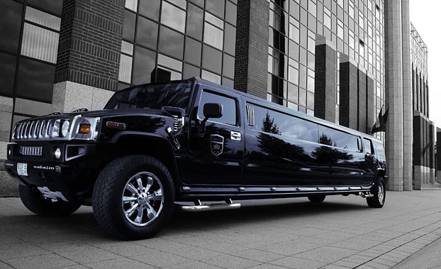   Luxury Hummer Limousine Service in MSP Airport